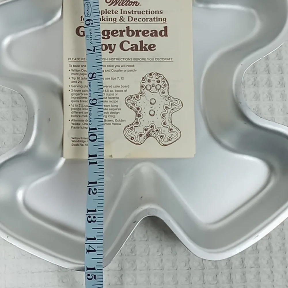 Vintage 1985 Wilton Gingerbread Boy Cake Mold/Pan With Recipes NWOT